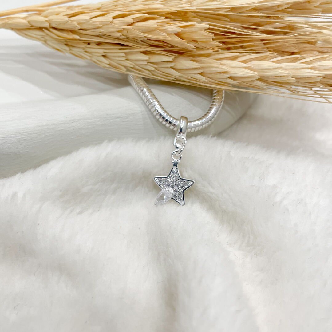 Berloque de Estrela c/ 1 Gota Cravejado Cristal Prateado