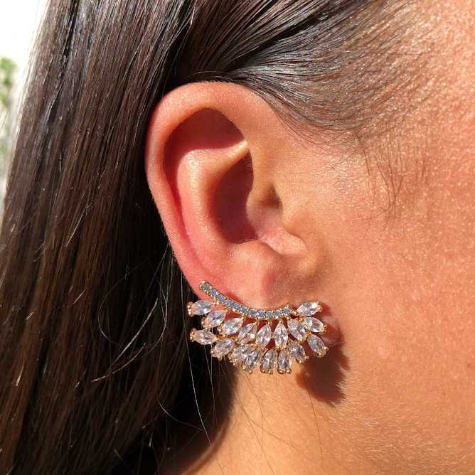 Brinco Ear Cuff 1 Carreira Reds + 2 Carreiras Navetes Cristal Dourado