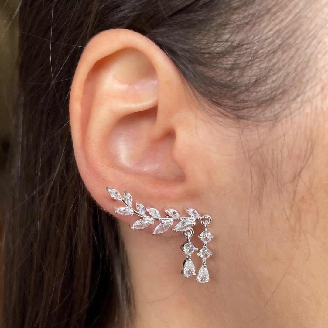 Brinco Ear Cuff Mini Navetes + 1 Gota e 2 Zircs Penduradas Cristal Prateado