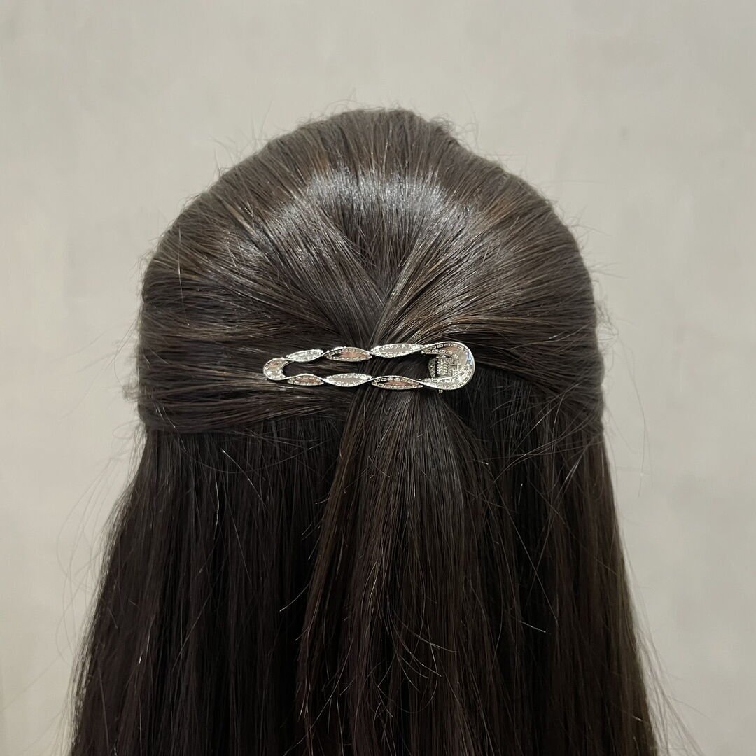 Hair Clip Torcido Liso Prateado