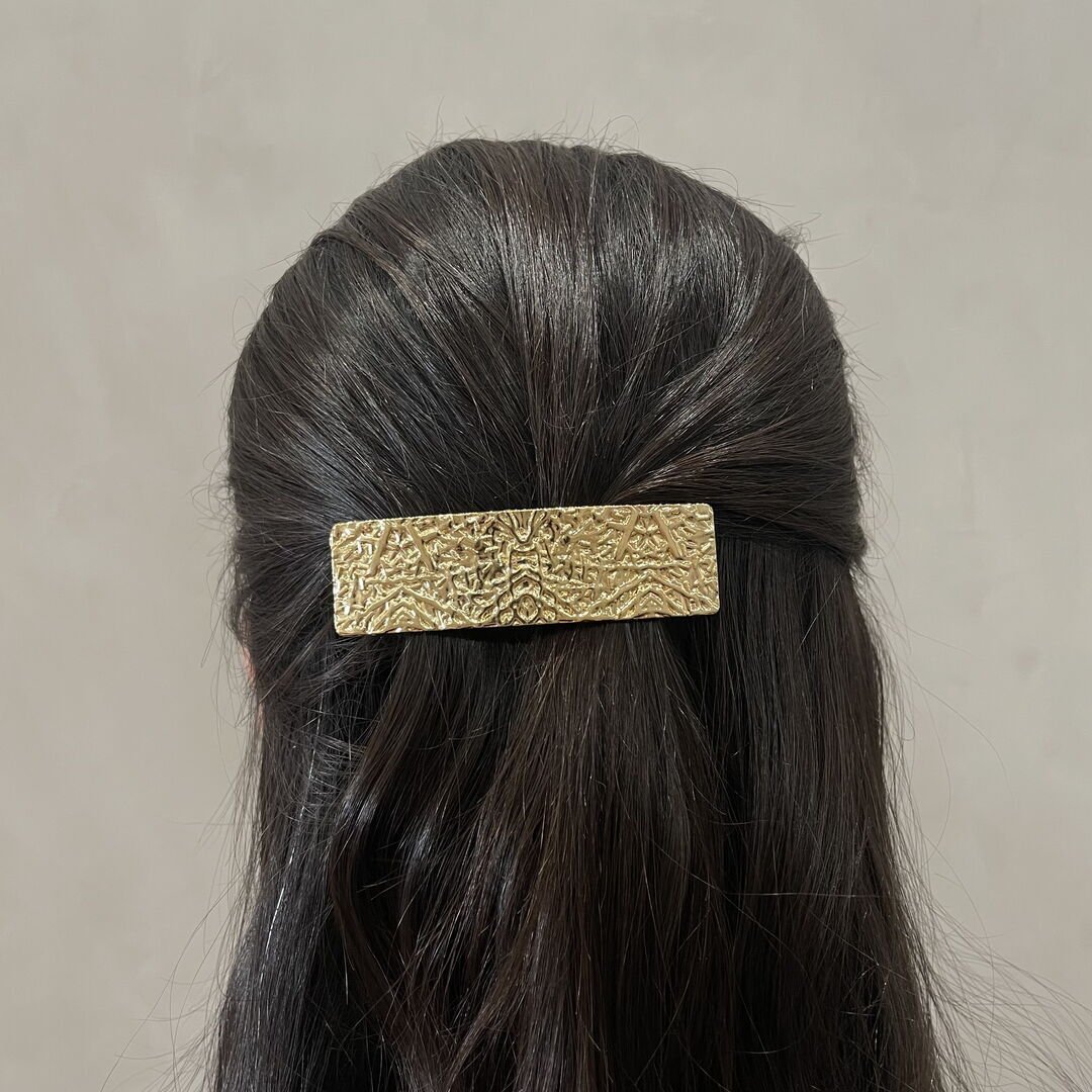 Hair Pin Retangular Granulada Lisa Dourado