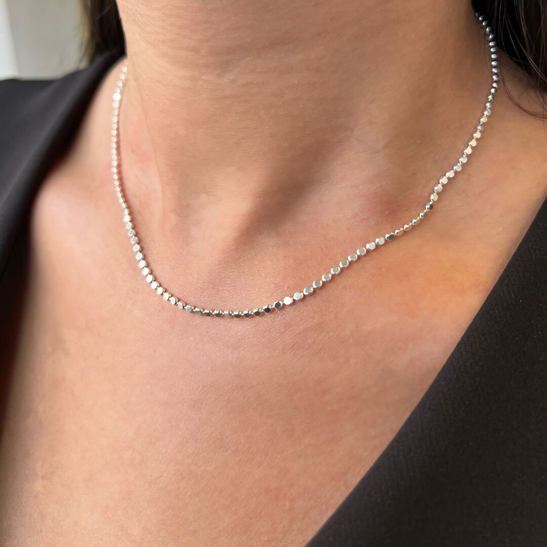 Choker Bolinha Achatada Lisa Prateada