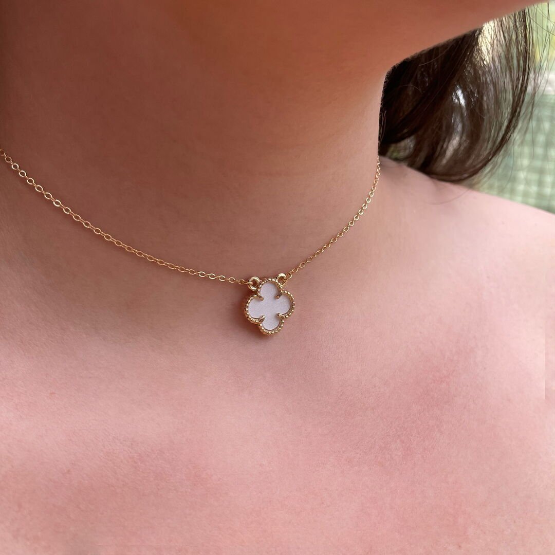 Colar Trevo c/ 1 Pingente Madre Dourado