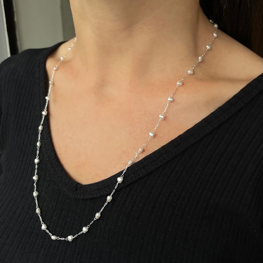 Colar de Pérolas de Coração 60cm Liso Prateado