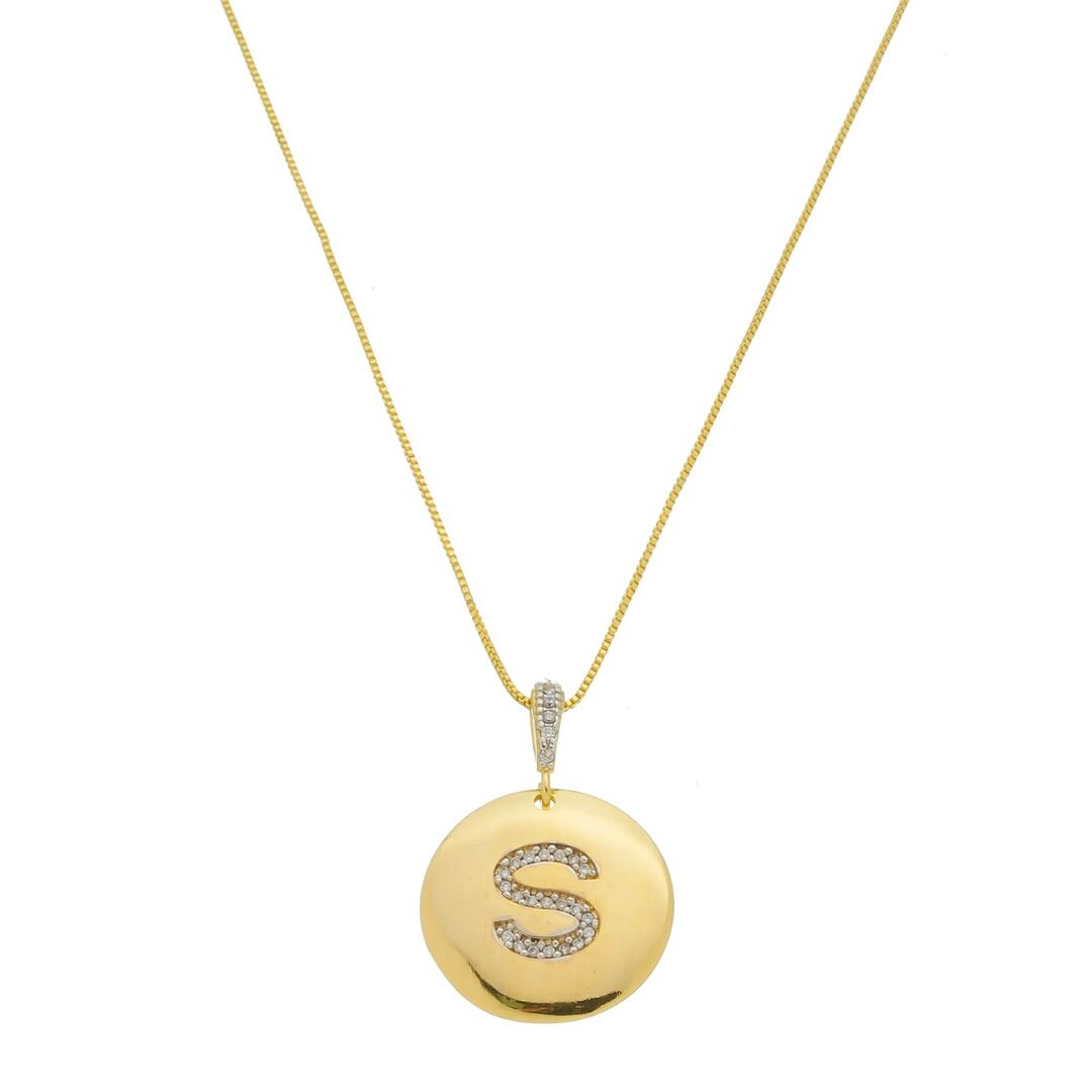 Pingente Letra S Moeda Tássia Cravejado Cristal Dourado