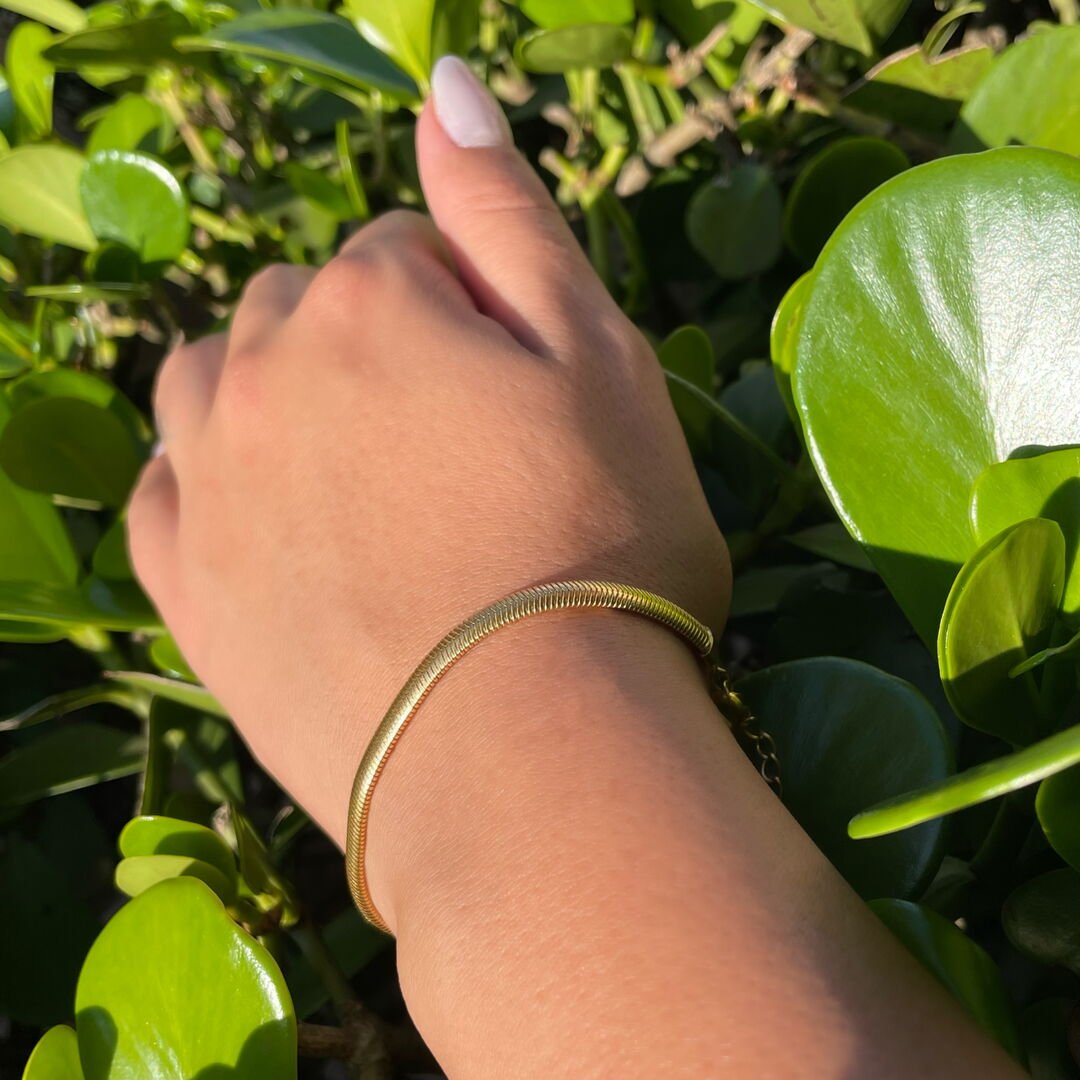 Pulseira Lacraia 4mm 2024/2 Lisa Dourada