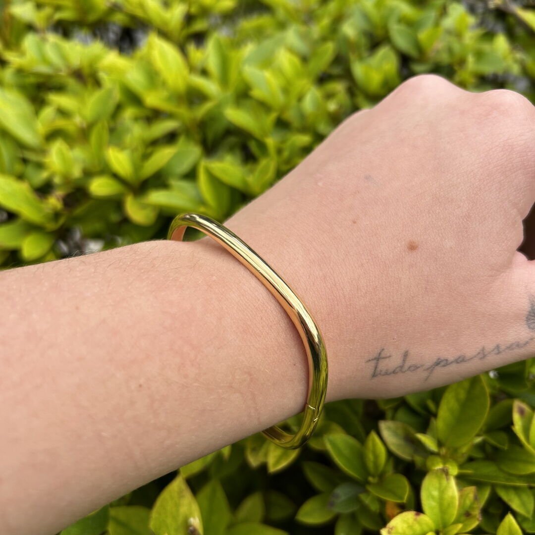 Bracelete Quadrado Liso Dourado