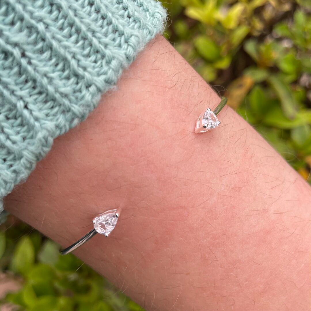 Bracelete Aberto c/ 2 Gotas de Zircônia Cristal Prateado