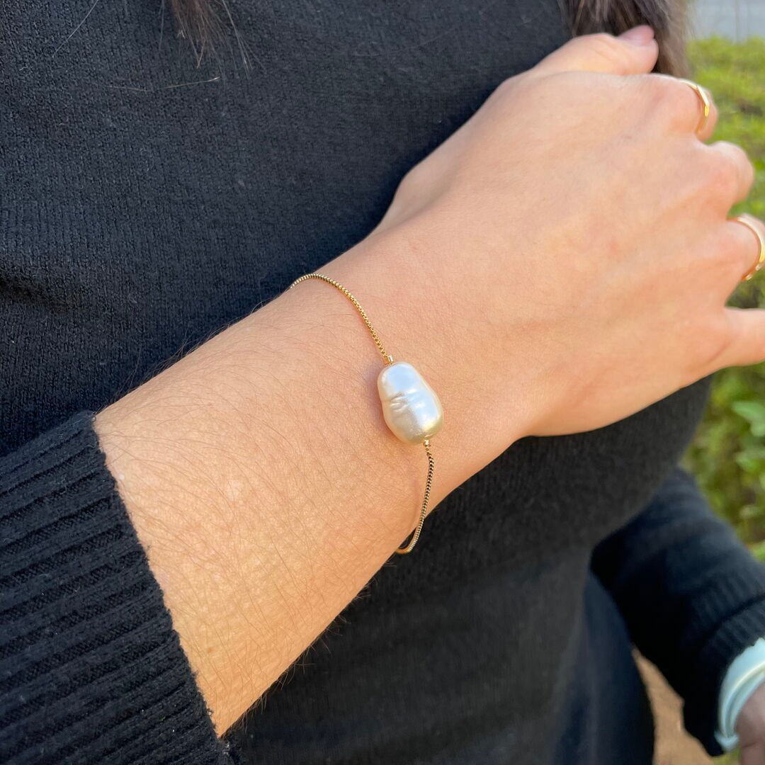 Pulseira c/ Pérola de Água Doce Liso Dourado