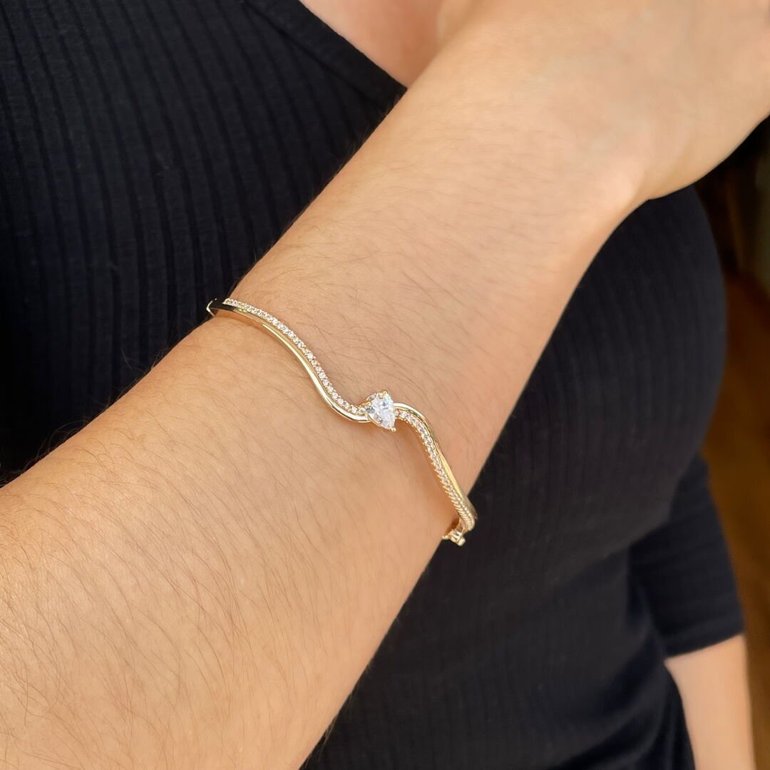 Bracelete Ondulado c/ Gota Cravejado Cristal Dourado
