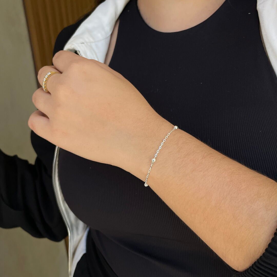 Pulseira de Bolinhas Cheias Lisa Prateada