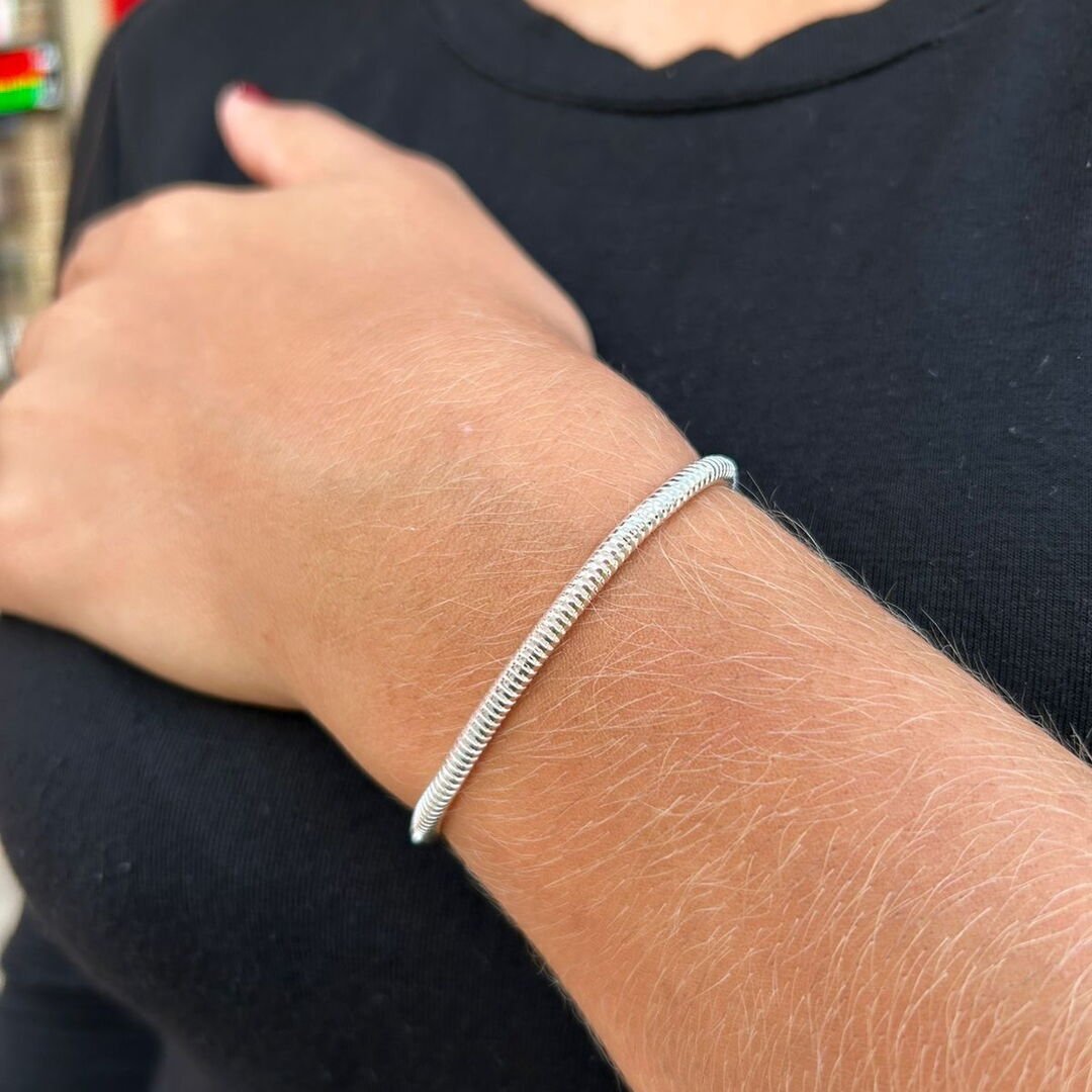 Pulseira Para Berloques 19cm Liso Prateado