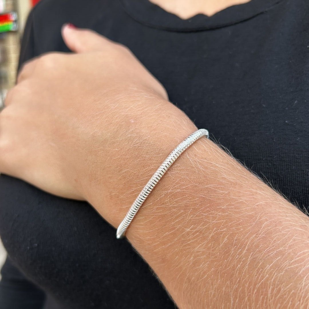 Pulseira Para Berloques 20cm Liso Prateado